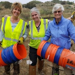 10-9-19-SSFL-SBZ-hot-truck-engines-over-dry-grasses