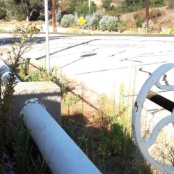 pipe_at_SSFL_entrance_3