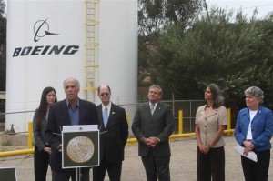 Dan Hirsch speaking with Congressman Brad Sherman, LA Council Greig Smith, VC Supervisor Linda Parks and CA Assemblymember Julia Brownley